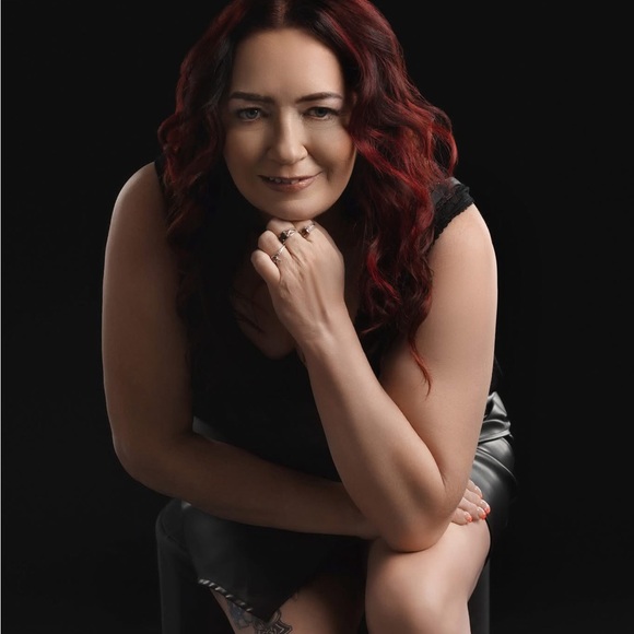 Meet your Posher, Lisa - Picture 10 of 15